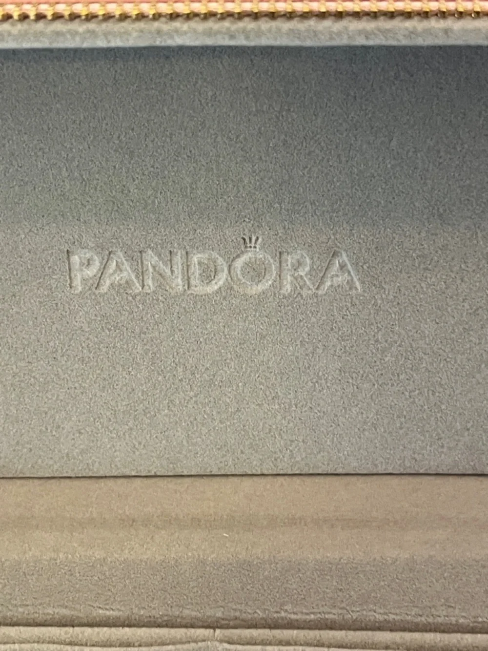 Pandora Pink and Gray Jewelry Organizer Case with Gold Accents - Picture 5 of 10